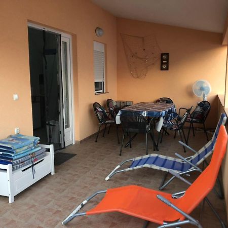 Apartman Luka Vir Lägenhet Exteriör bild