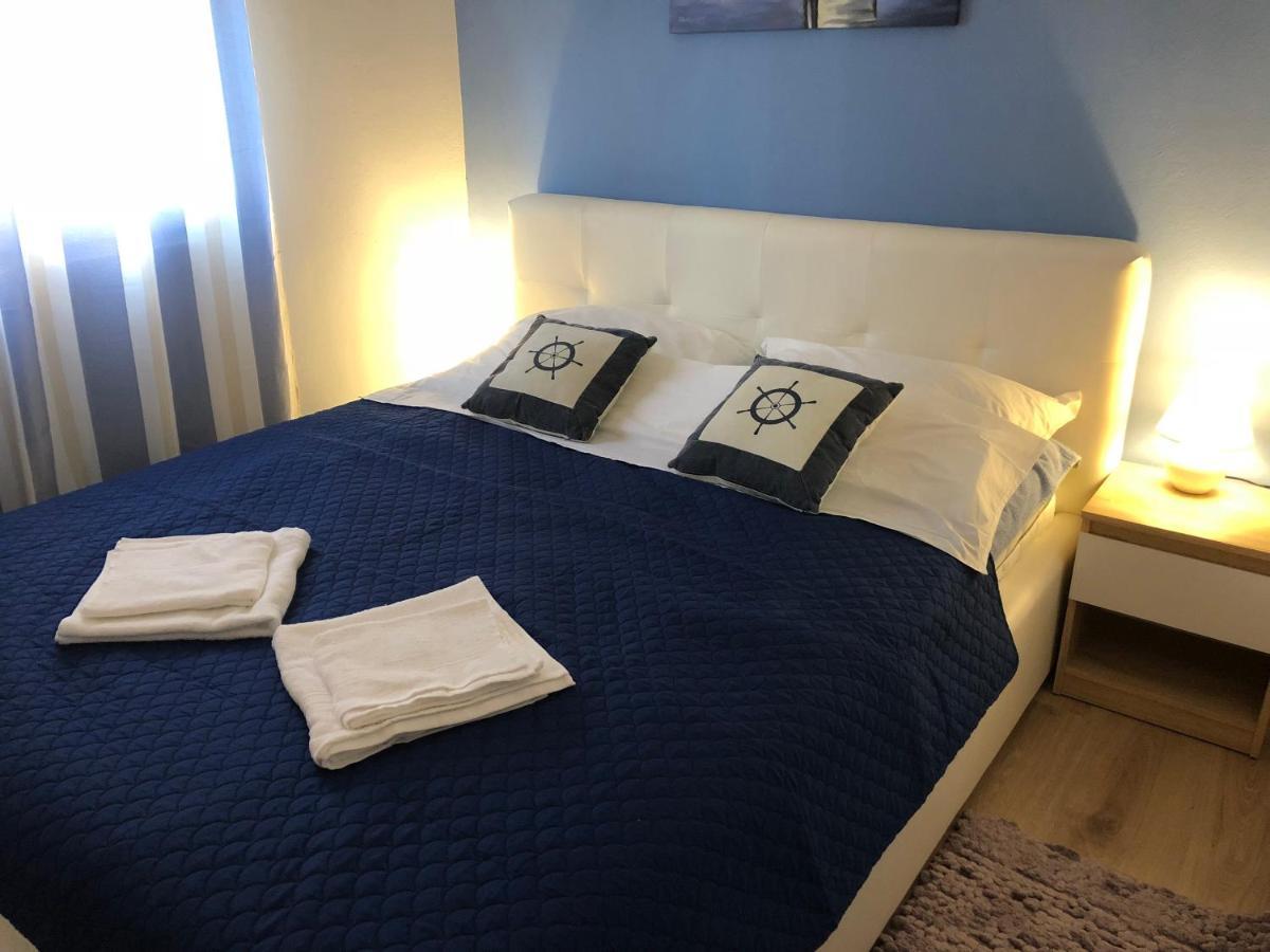 Apartman Luka Vir Lägenhet Exteriör bild